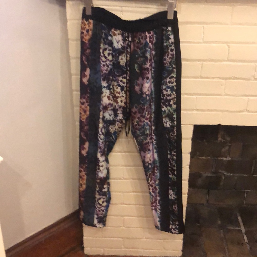 Clover canyon silk floral joggers